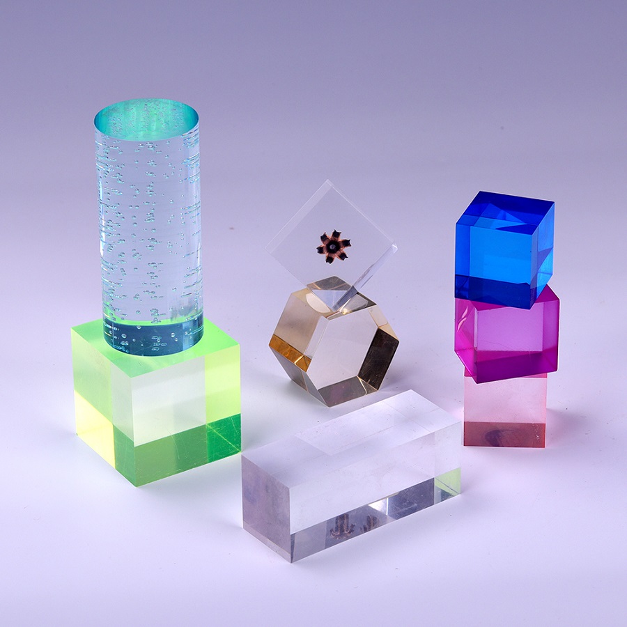 工厂批发价定制彩色亚克力方块